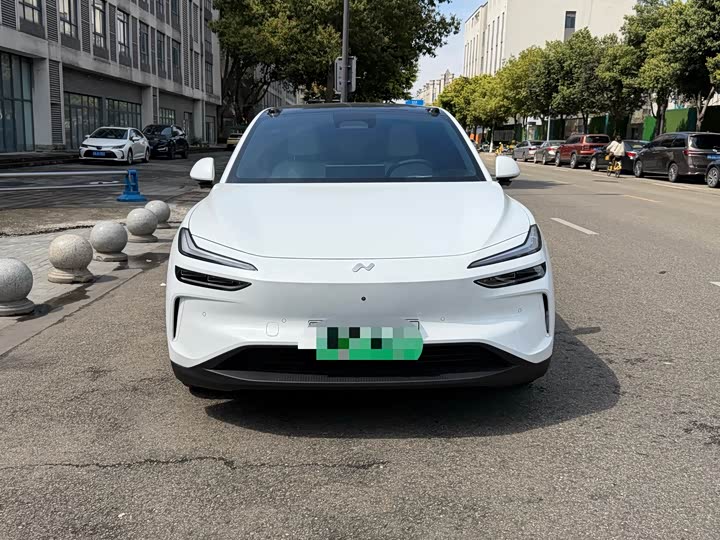 Фото 2 - Nio Onvo L60