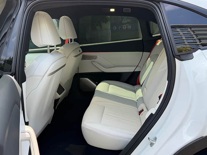 Фото 5 - Nio Onvo L60