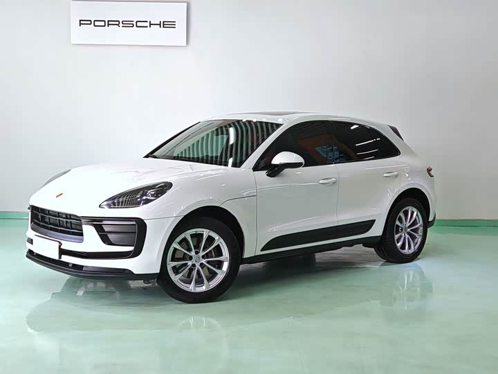 Фото 1 - Porsche Macan