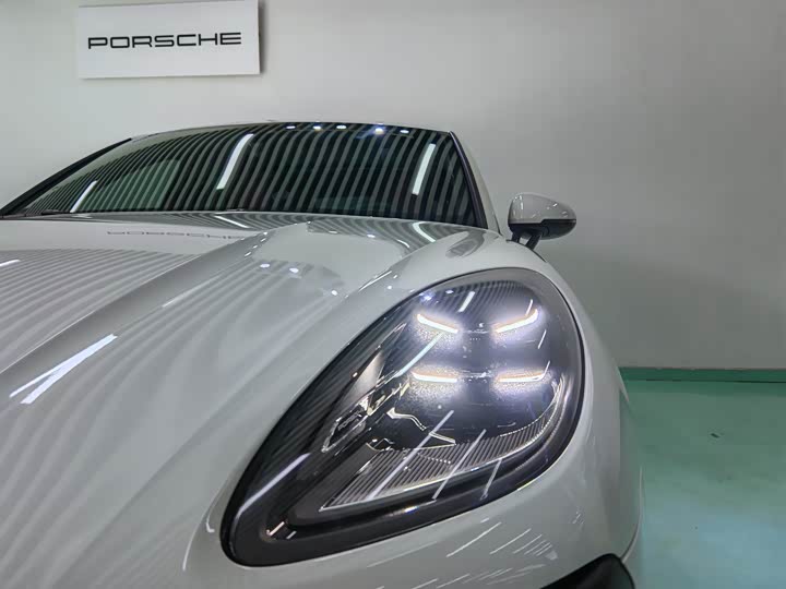 Фото 8 - Porsche Macan