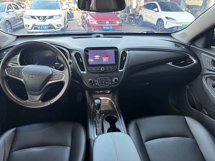 Фото 6 - Chevrolet Malibu XL