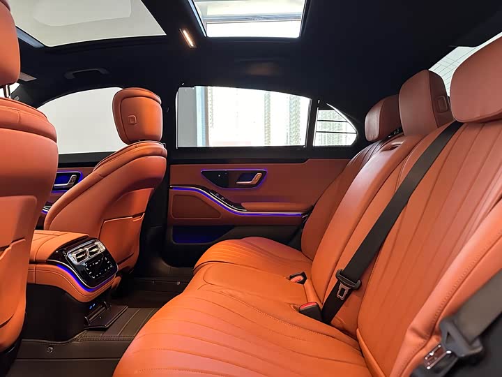 Фото 8 - Mercedes-Benz S-Class