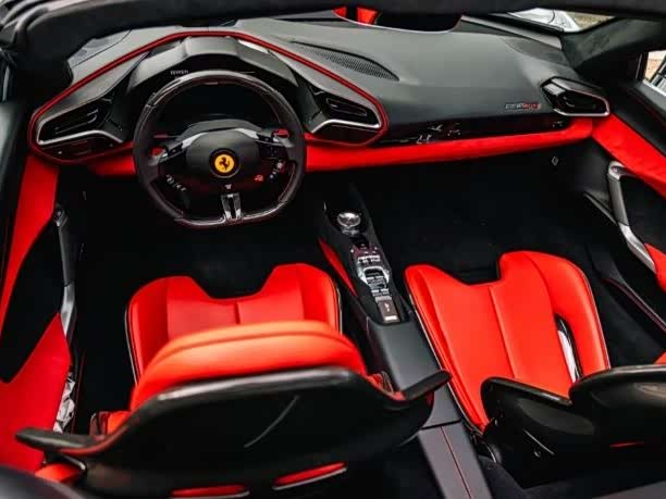 Фото 5 - Ferrari 296