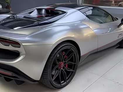 Фото 7 - Ferrari 296