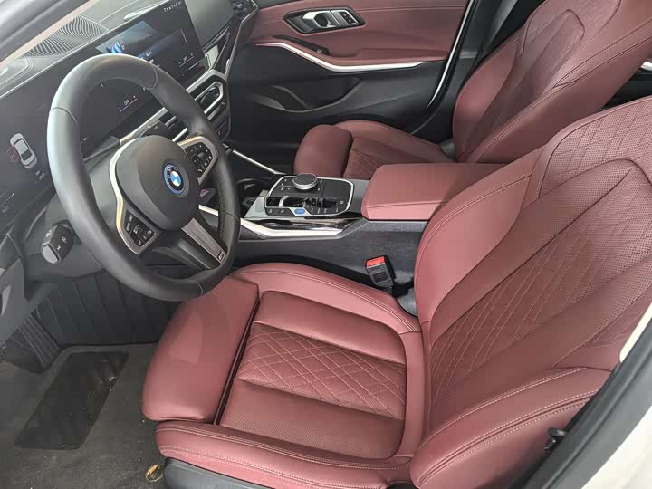 Photo 4 - BMW i3