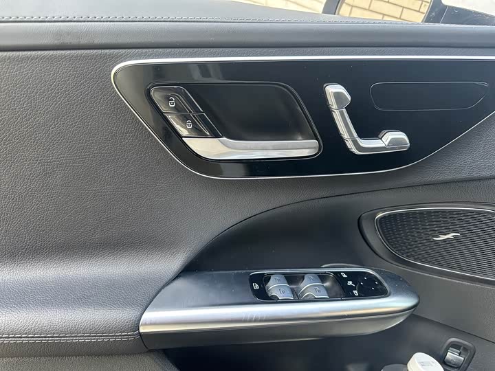 Фото 7 - Mercedes-Benz C-Class