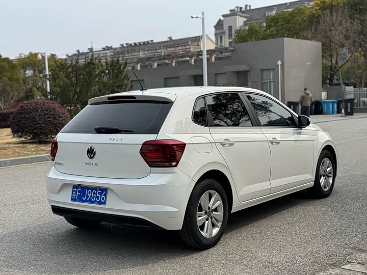 Фото 9 - Volkswagen Polo