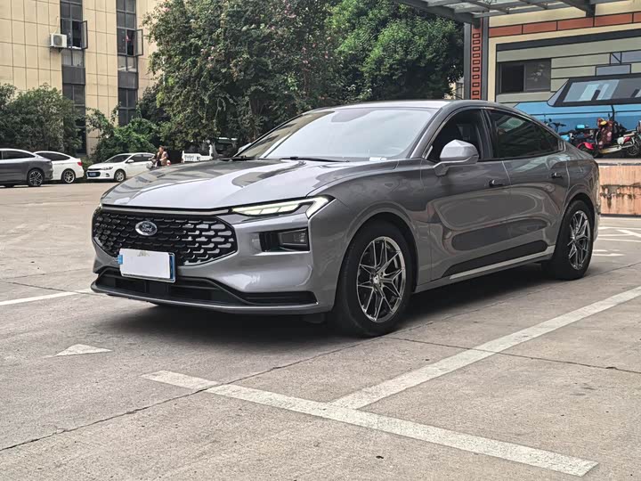 Фото 1 - Ford Mondeo