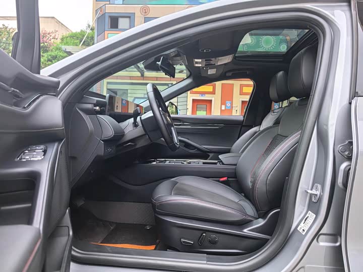 Фото 4 - Ford Mondeo