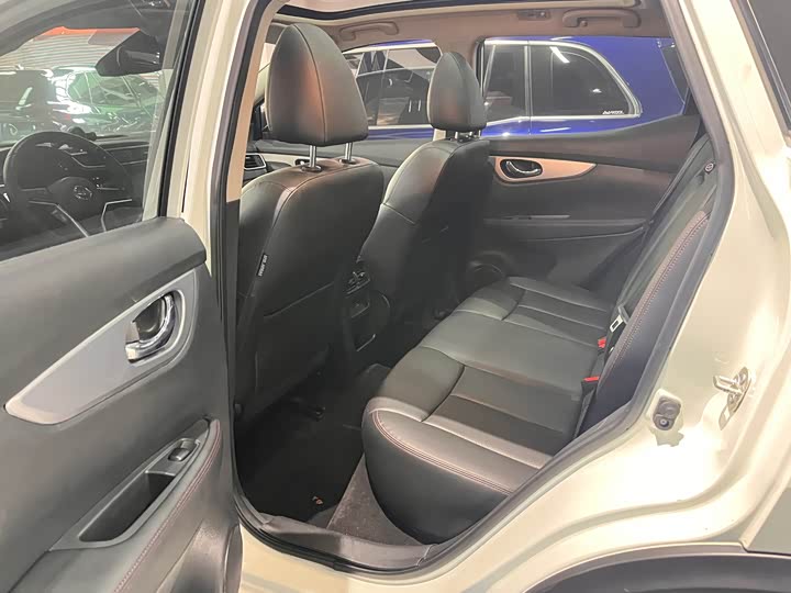 Фото 7 - Nissan Qashqai