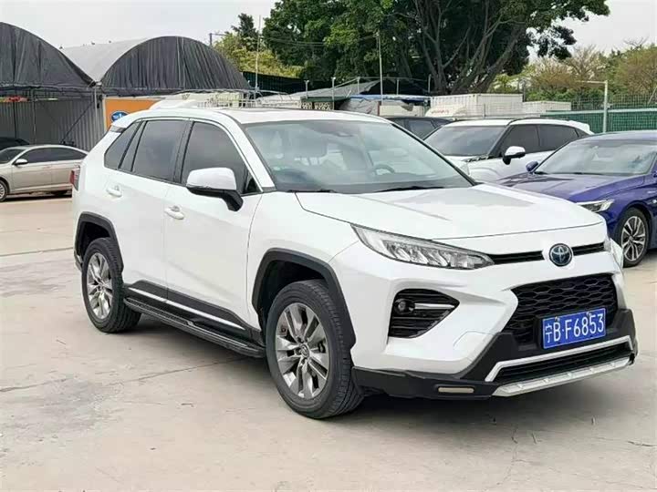 Фото 2 - Toyota Wildlander