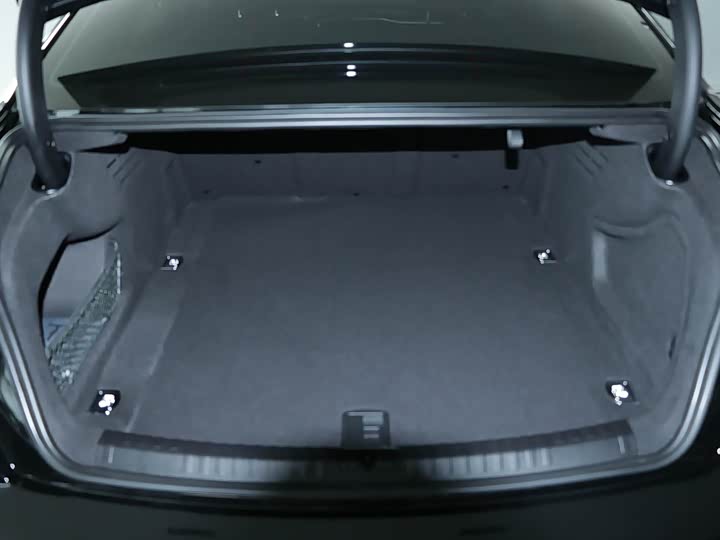 Фото 6 - Audi A6L