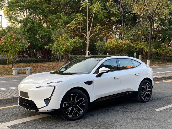 Фото 1 - Avatr 11