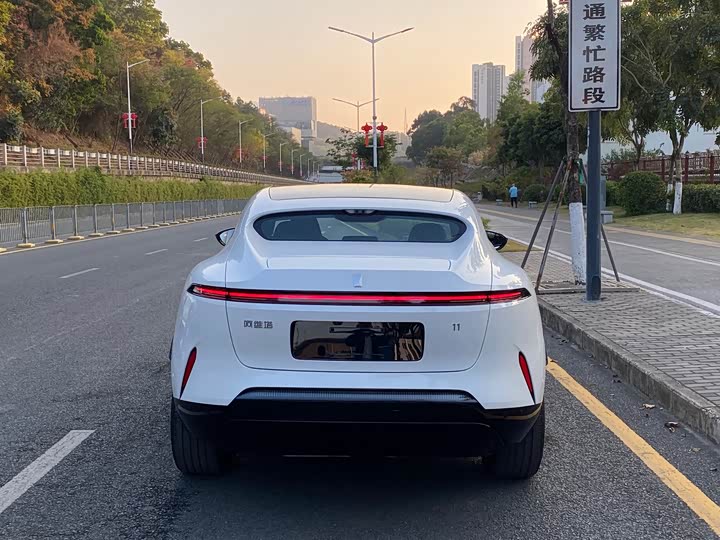 Фото 4 - Avatr 11