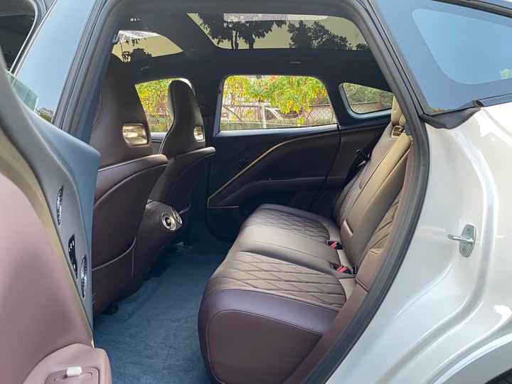 Фото 8 - Avatr 11