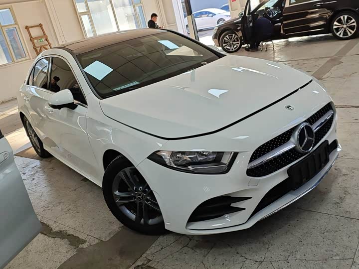 Фото 4 - Mercedes-Benz A-Class