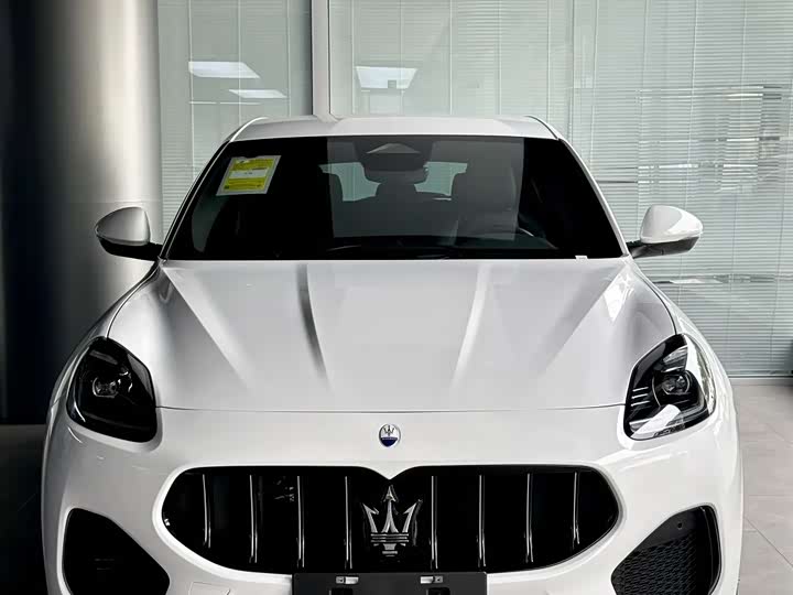 Photo 5 - Maserati Grecale