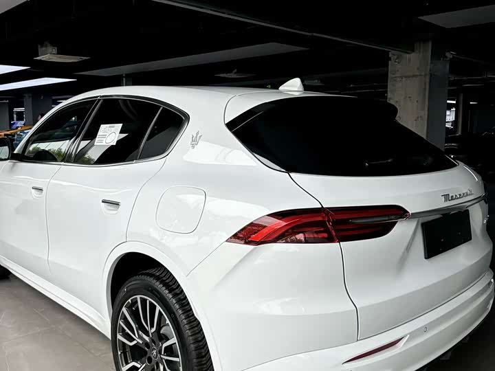 Photo 6 - Maserati Grecale