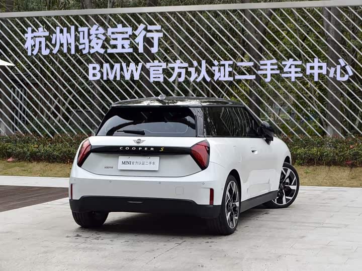 Фото 3 - Mini Cooper