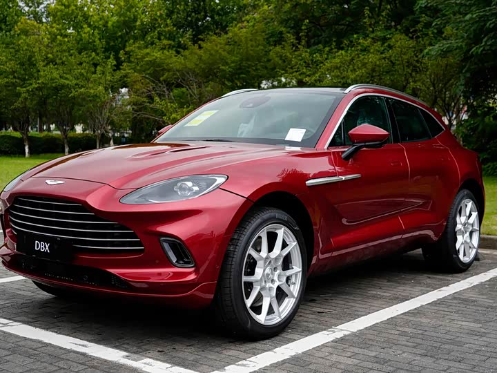 Photo 1 - Aston Martin DBX