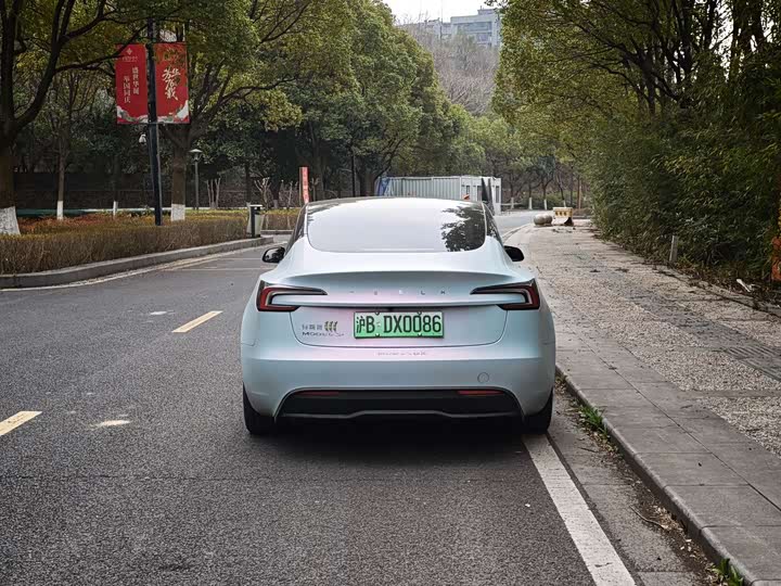 Photo 5 - Tesla Model 3