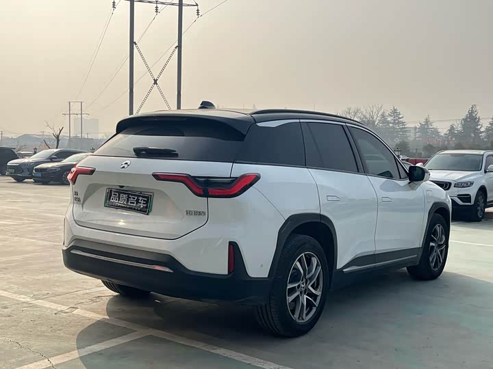 Фото 9 - Nio ES6