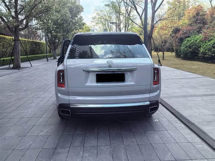 Фото 4 - Rolls-Royce Cullinan
