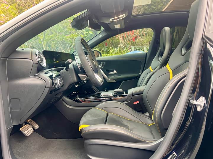 Фото 5 - Mercedes-Benz CLA-Class AMG