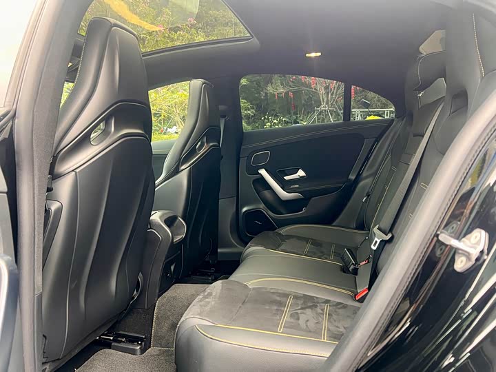 Фото 7 - Mercedes-Benz CLA-Class AMG