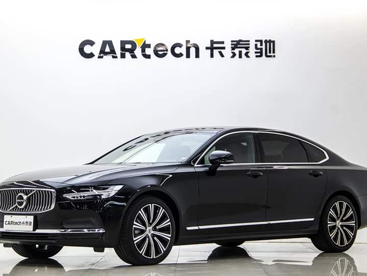 Фото 1 - Volvo S90