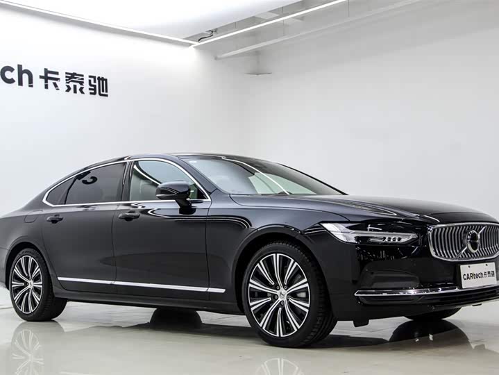 Фото 3 - Volvo S90