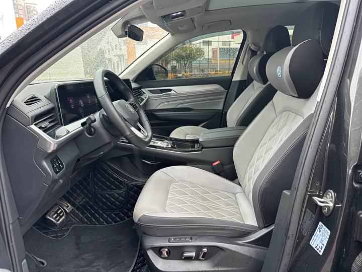 Фото 8 - Volkswagen Tavendor