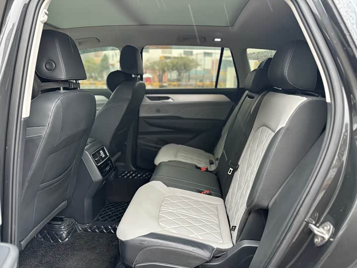 Фото 9 - Volkswagen Tavendor