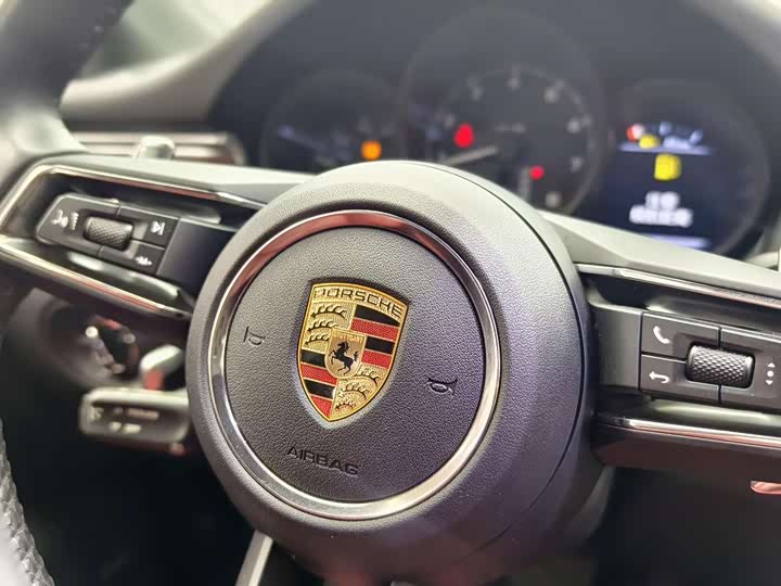 Фото 7 - Porsche Macan