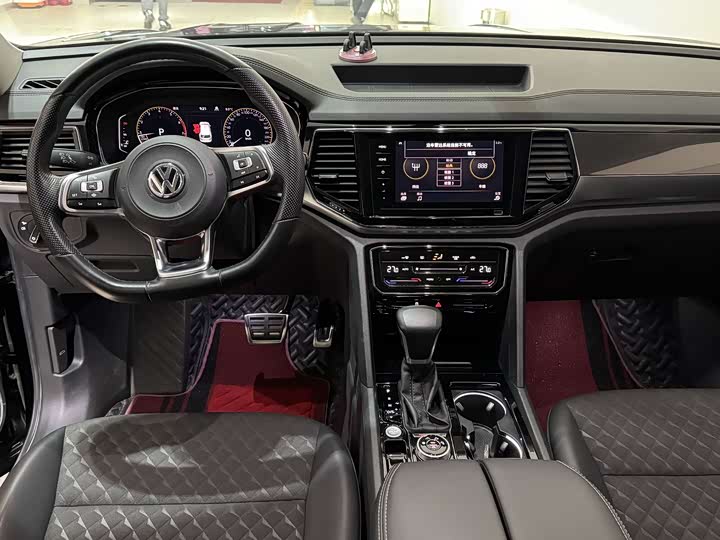 Фото 2 - Volkswagen Teramont X