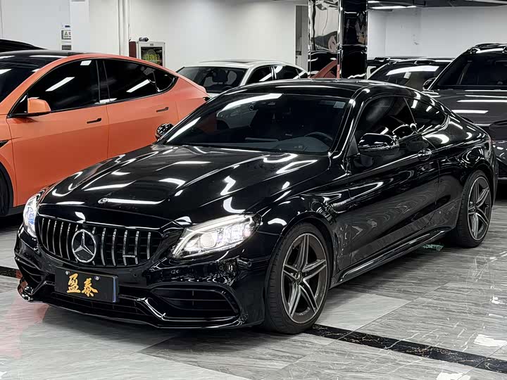 Фото 1 - Mercedes-Benz C-Class AMG