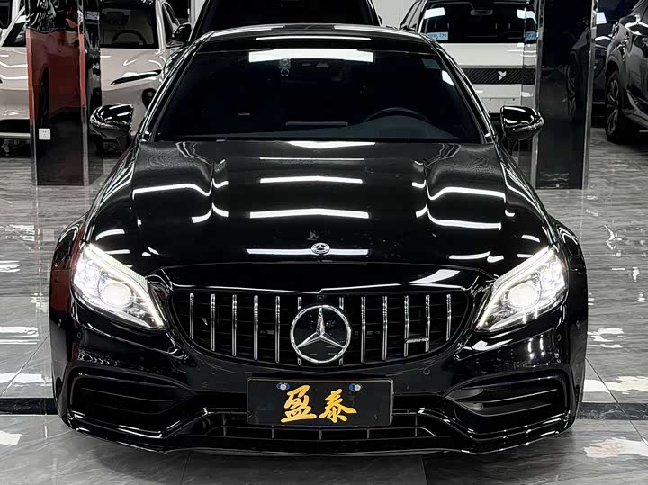 Фото 2 - Mercedes-Benz C-Class AMG