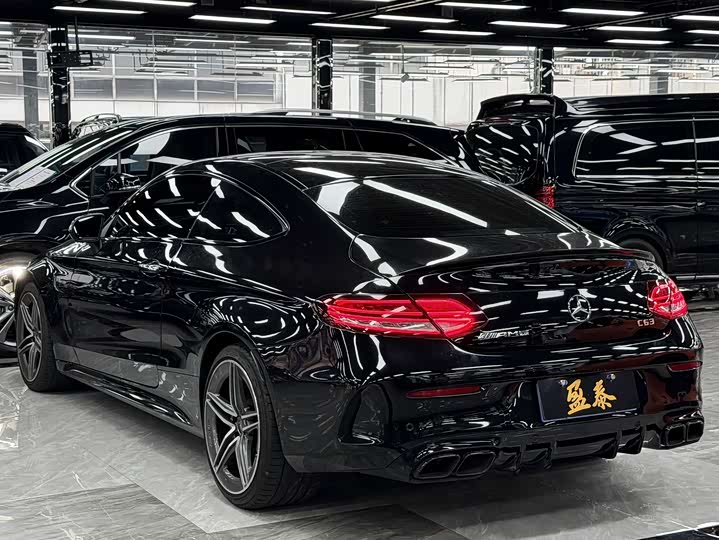 Фото 5 - Mercedes-Benz C-Class AMG