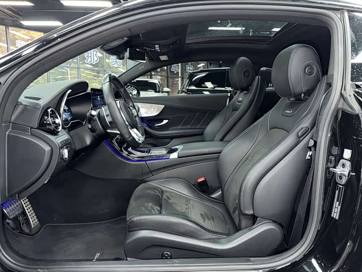 Фото 8 - Mercedes-Benz C-Class AMG