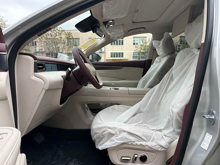 Фото 3 - Dongfeng Aeolus L8