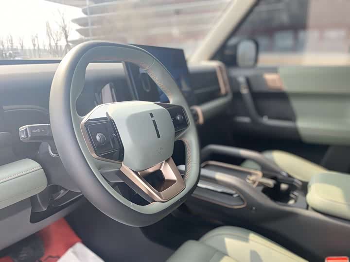 Фото 7 - Chery iCar 03