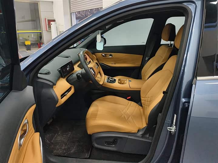 Фото 9 - Geely Galaxy Starship 7