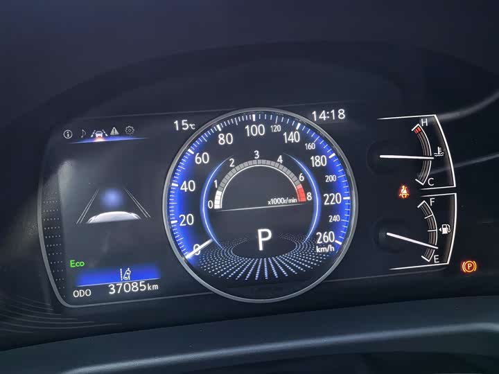 Фото 4 - Lexus ES