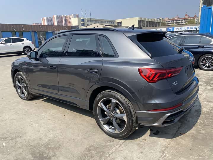 Фото 5 - Audi Q3