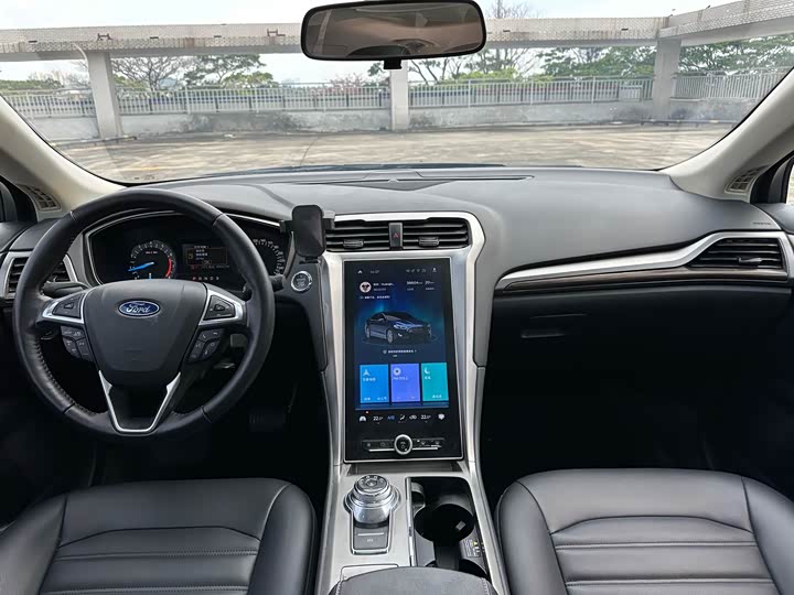 Фото 7 - Ford Mondeo