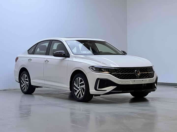 Фото 3 - Volkswagen Lavida