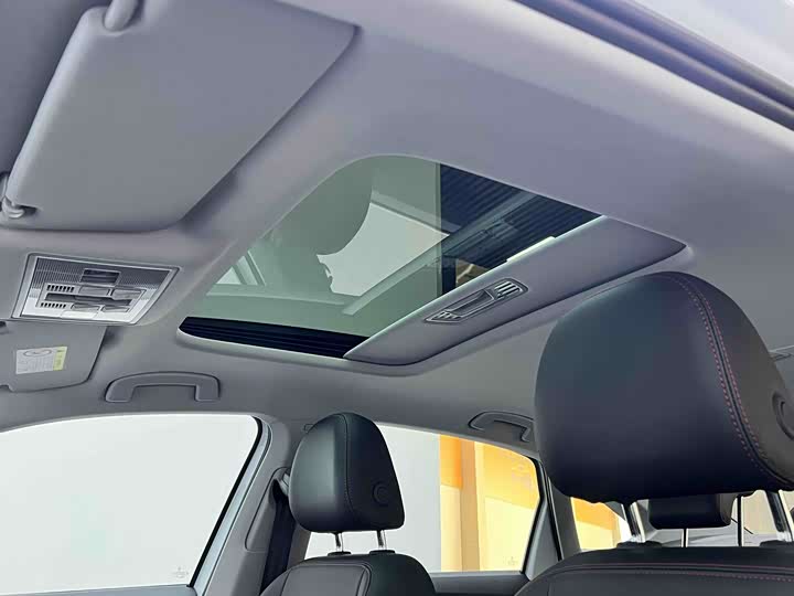 Фото 8 - Volkswagen Lavida