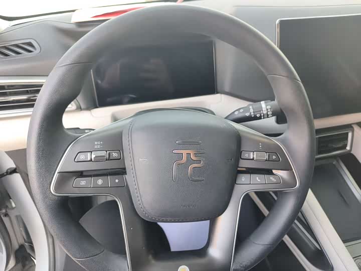 Фото 7 - BYD Yuan Up