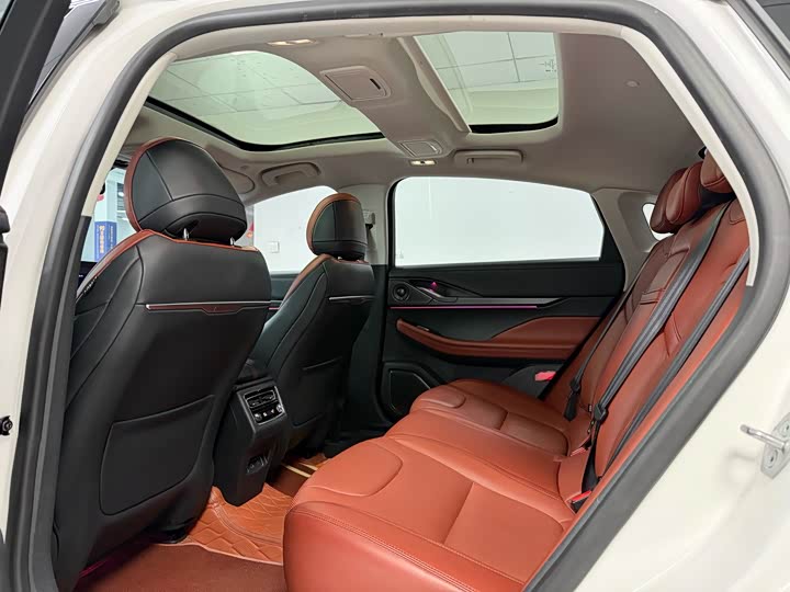 Фото 5 - Lincoln Z (Zephyr)