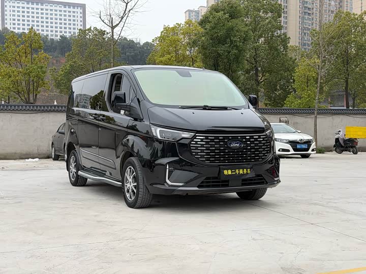 Photo 3 - Ford Tourneo